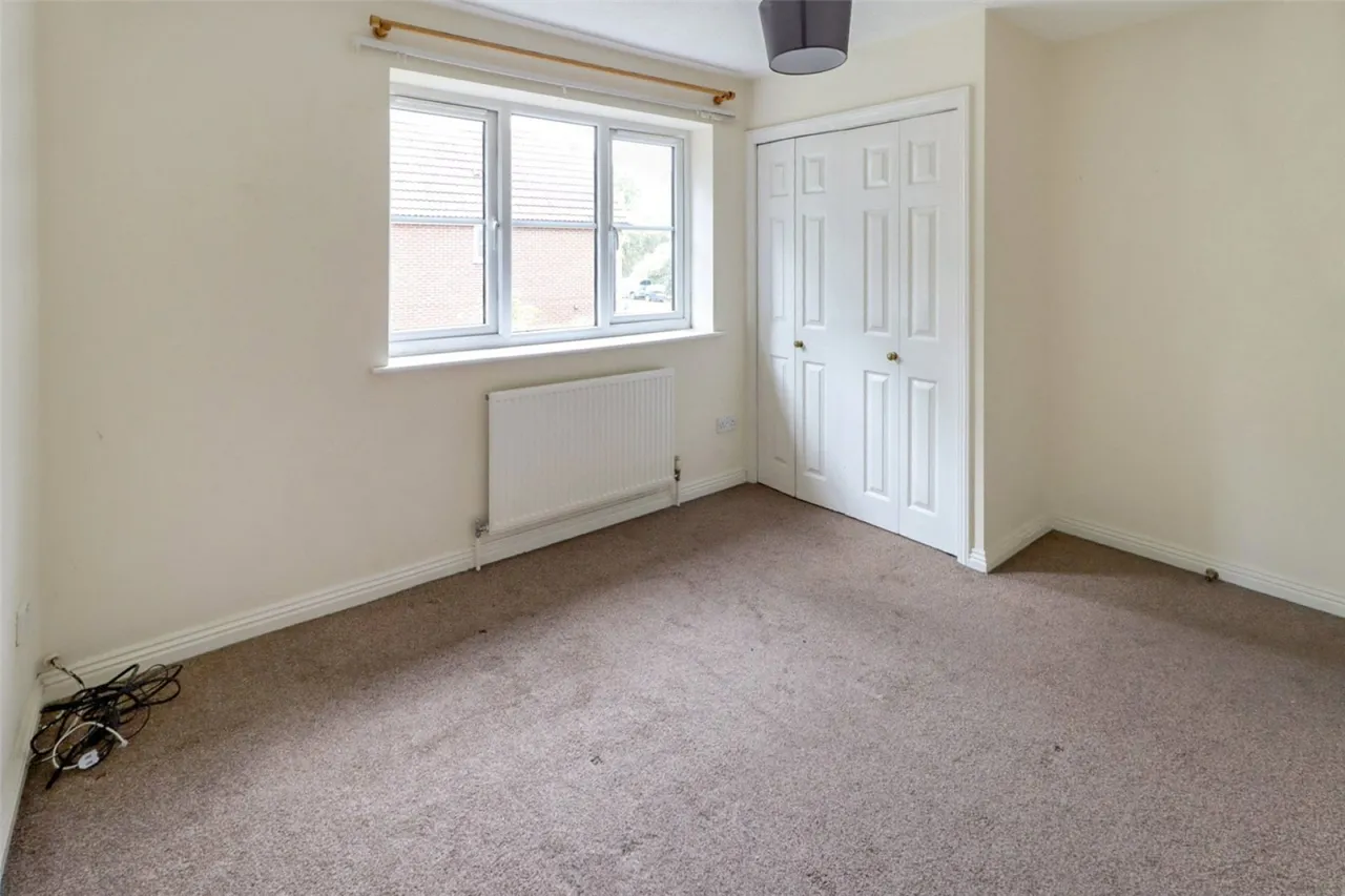 Blackthorn Close, Earley, RG6, photo 8