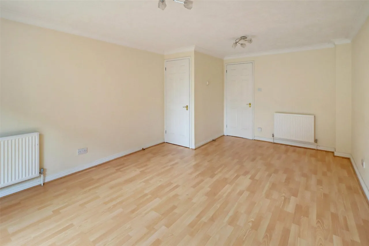 Blackthorn Close, Earley, RG6, photo 4