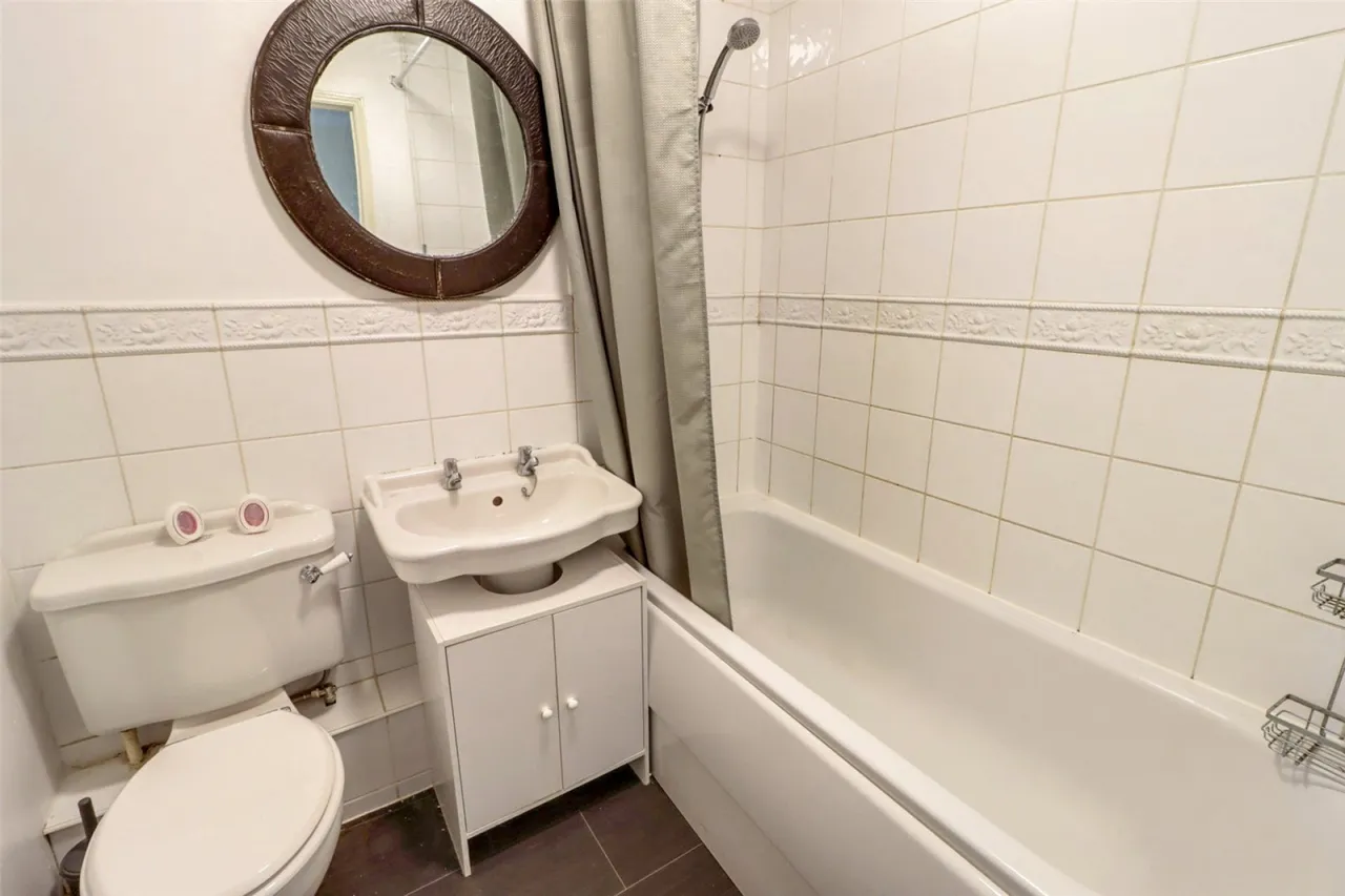 Blackthorn Close, Earley, RG6, photo 9