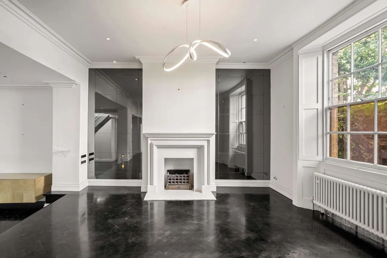 Vicarage Crescent, Battersea, SW11, photo 3