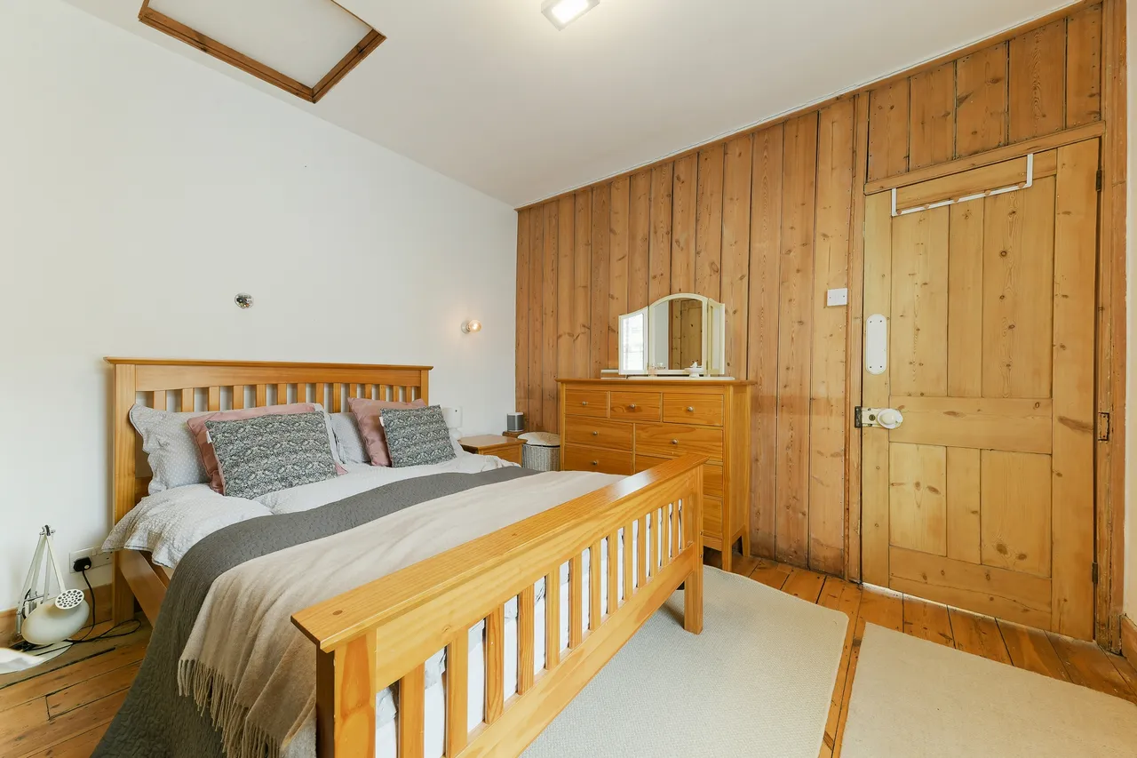 School Road, Hampton Wick, KT1 4DE, photo 9