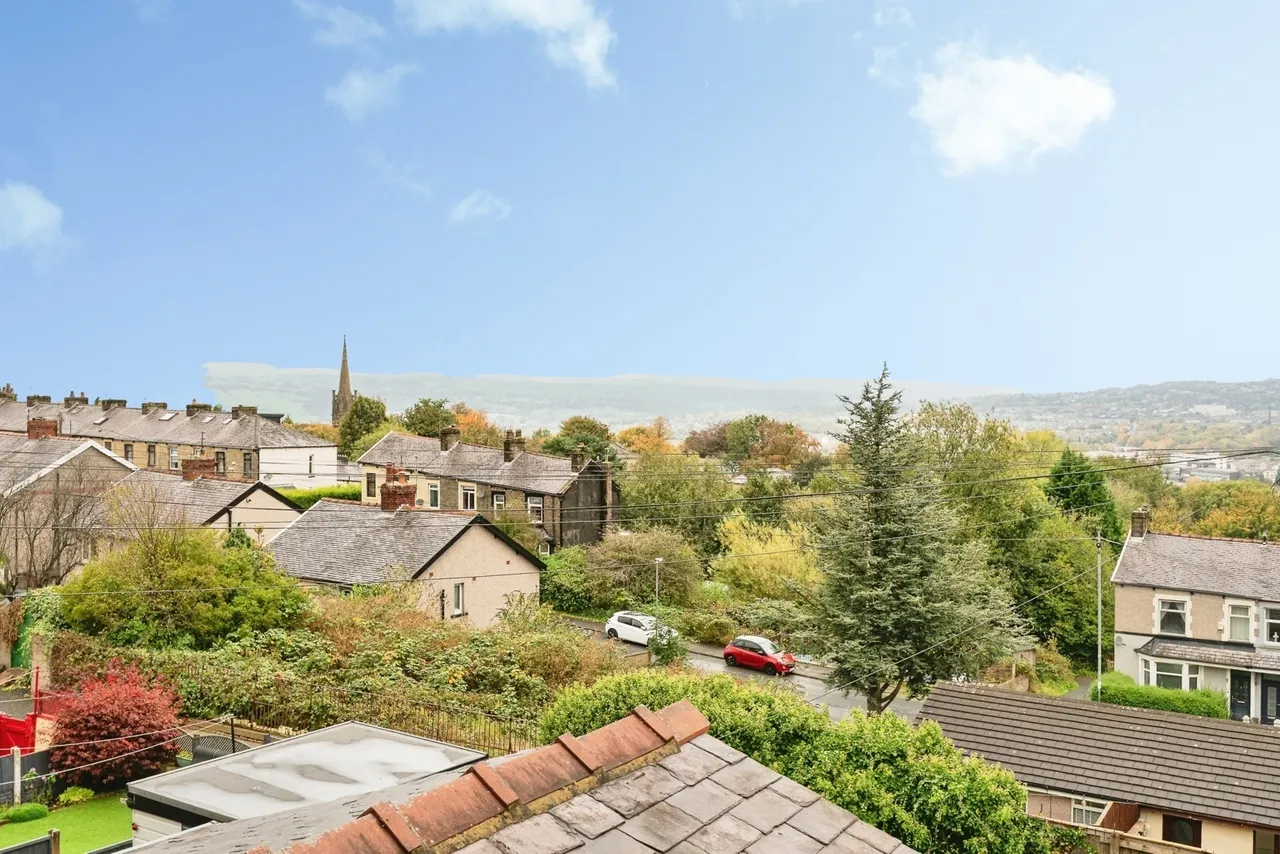 Lansdowne Close, Burnley, BB11, photo 17