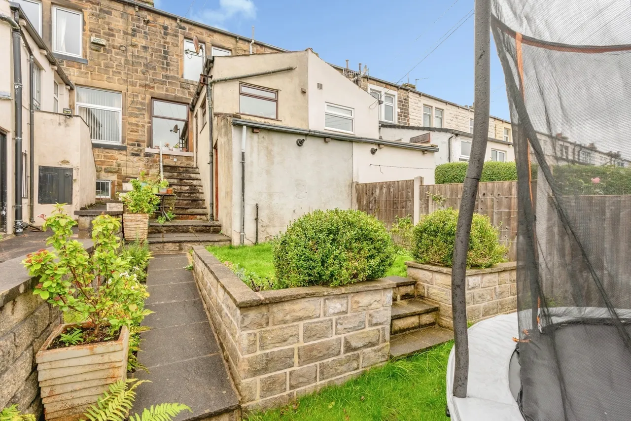Lansdowne Close, Burnley, BB11, photo 18