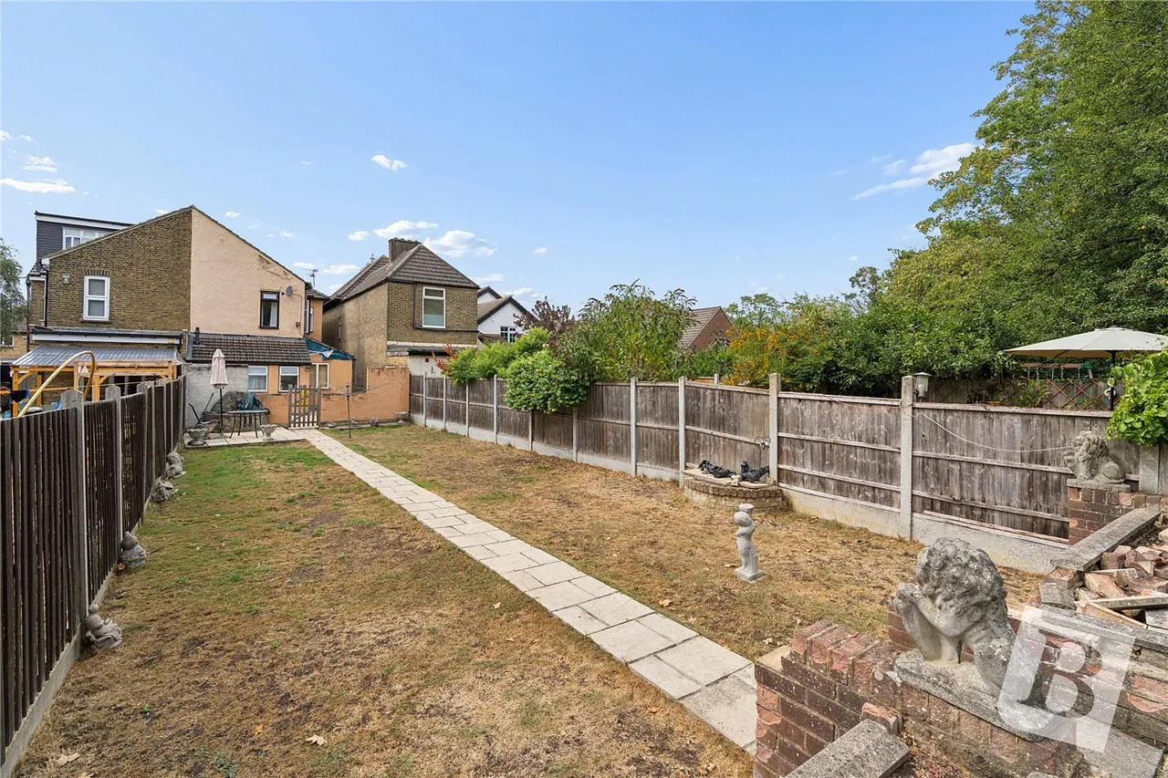 Manor Road, Romford, RM1, photo 3
