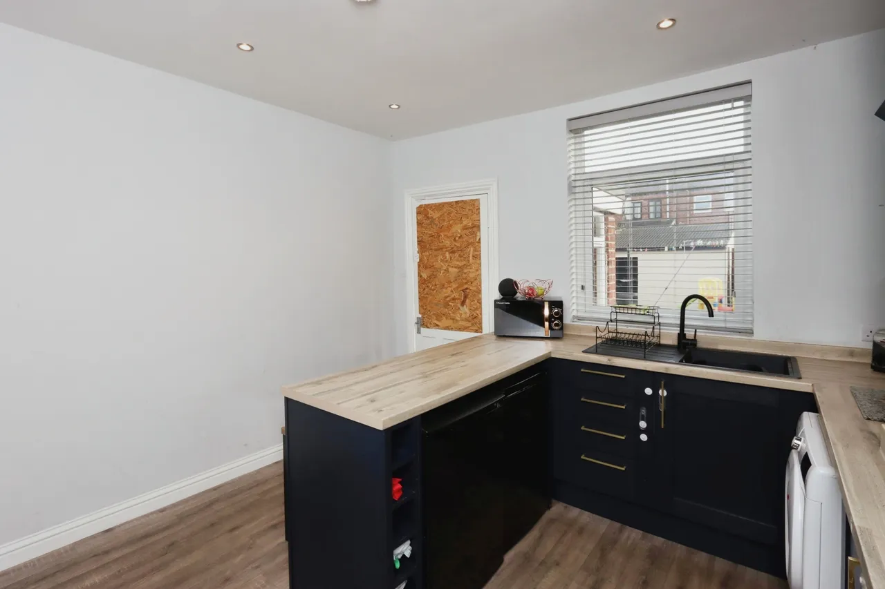 Station Road, Woodhouse, Sheffield, South Yorkshire, S13, photo 10