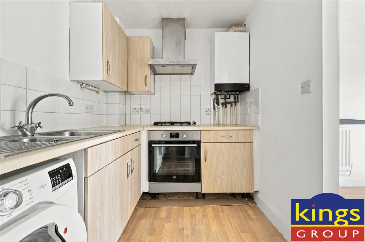 Washbourne Court, Edmonton, N9, photo 6