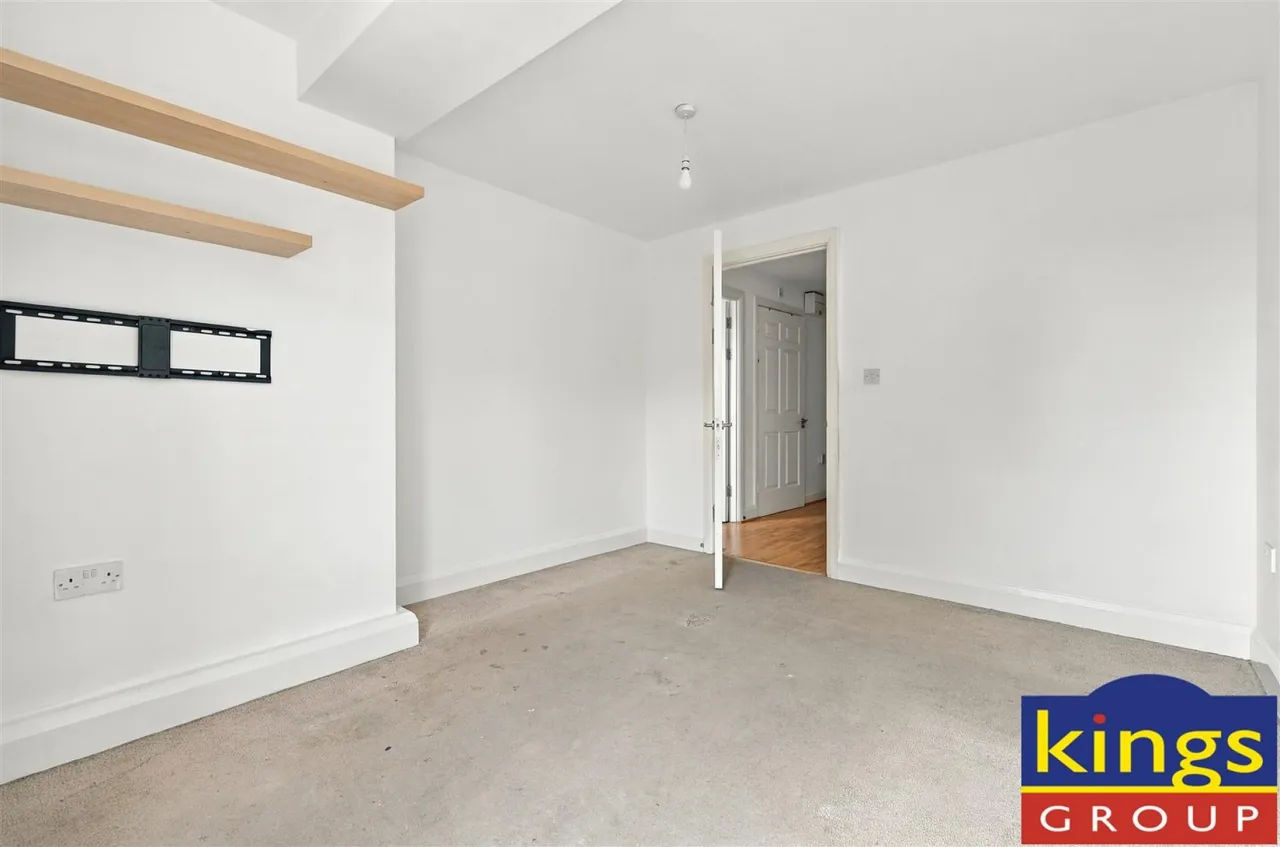 Washbourne Court, Edmonton, N9, photo 7