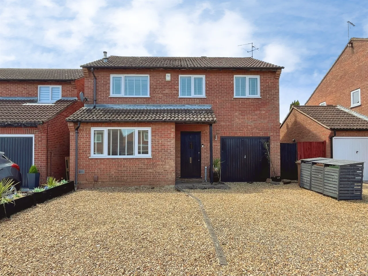 4 bed house for sale, Livermore Green Peterborough, PE4