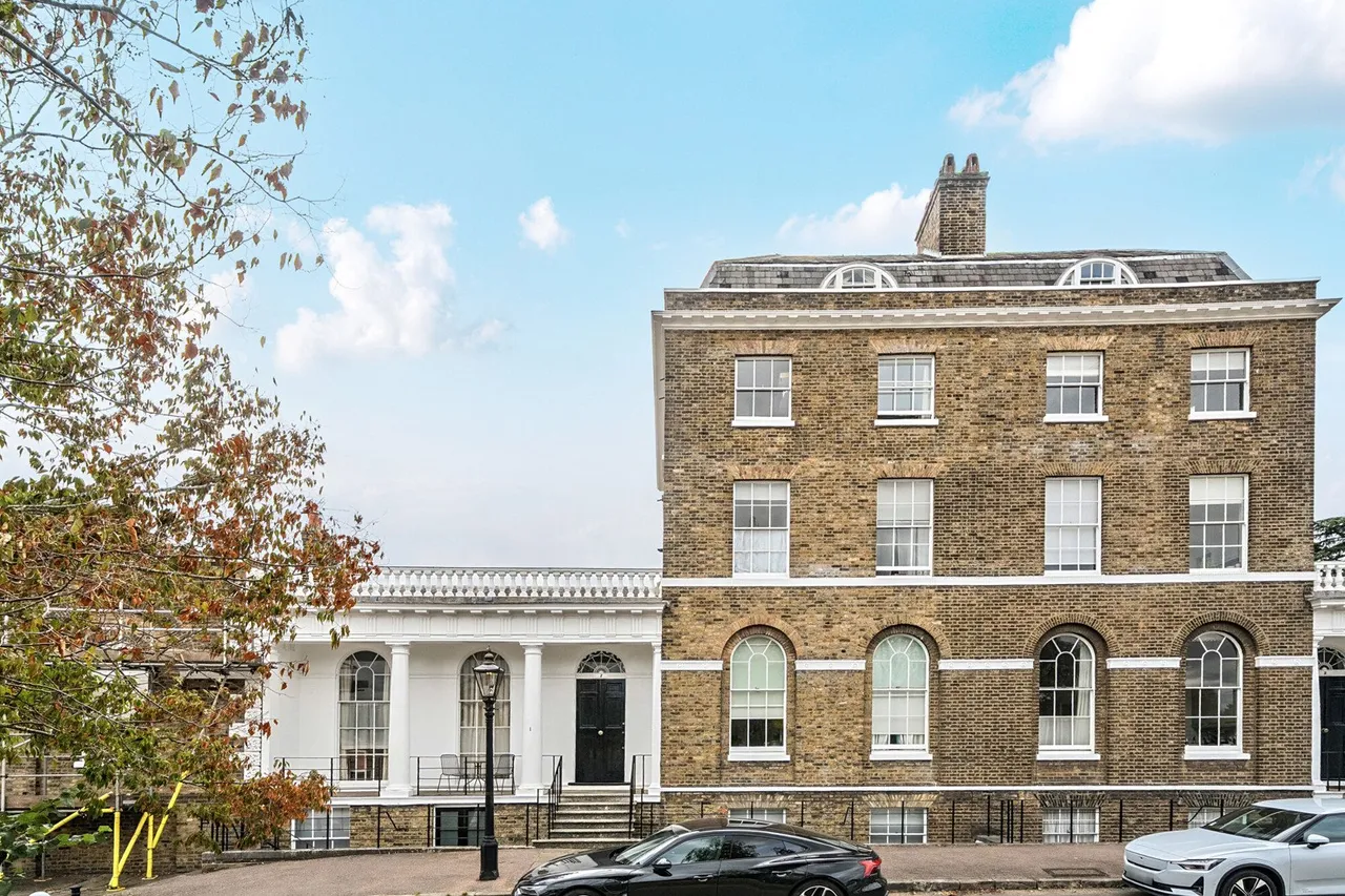 4 bed flat for sale — The Paragon, SE3