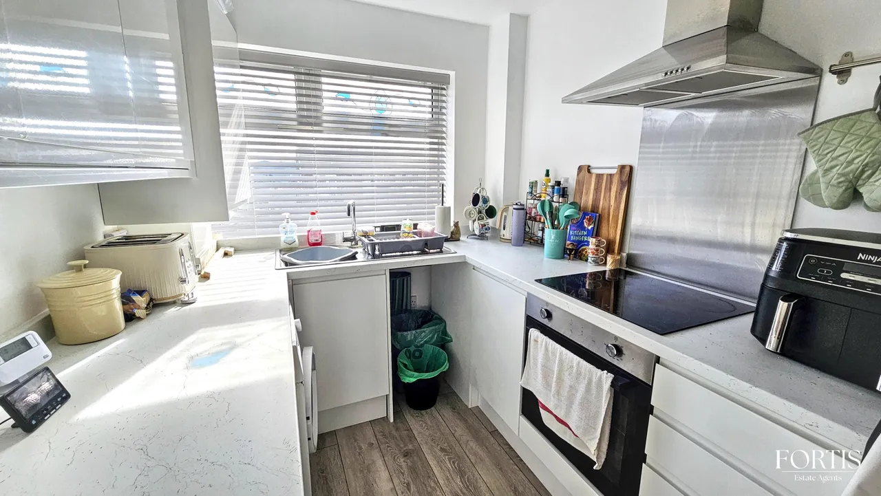 Greenland Crescent, Cardiff, CF5, photo 6