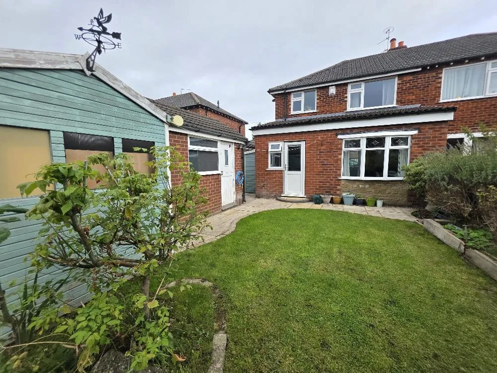 Lydney Avenue, Heald Green, photo 2