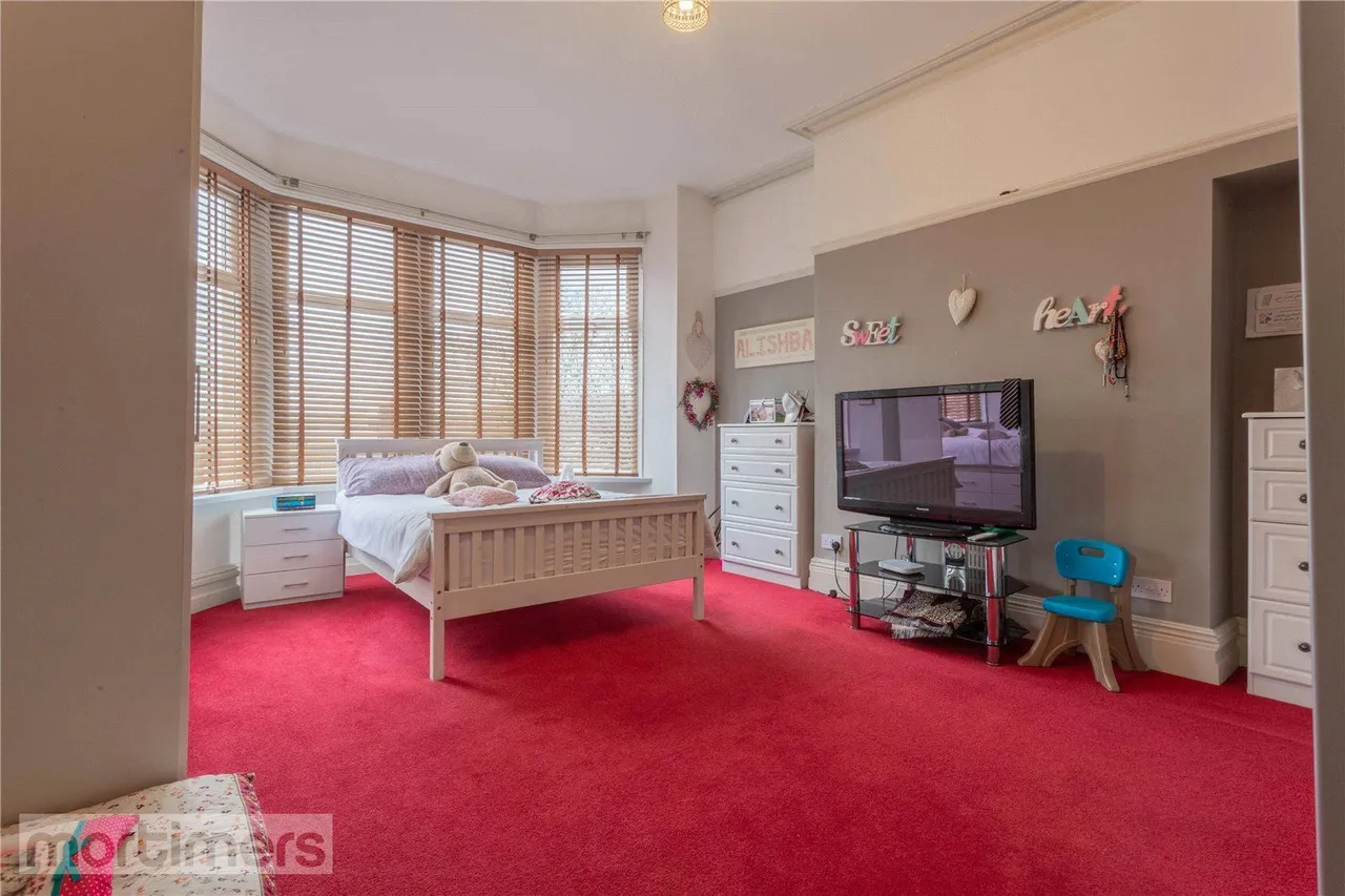 Whalley Road, Accrington, BB5, photo 17