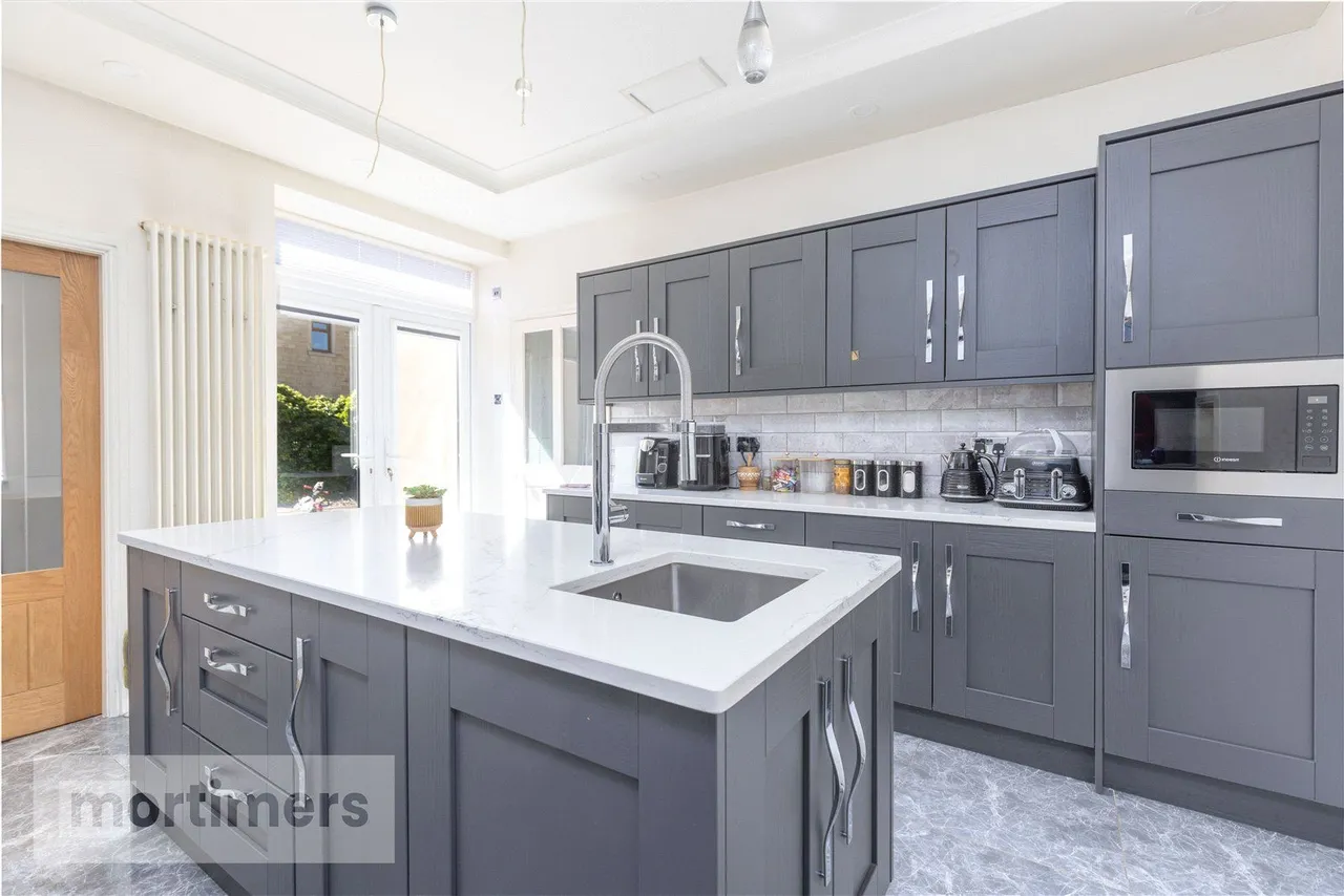 Whalley Road, Accrington, BB5, photo 11