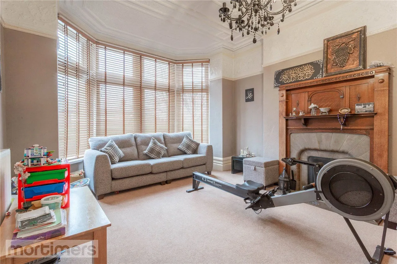 Whalley Road, Accrington, BB5, photo 8