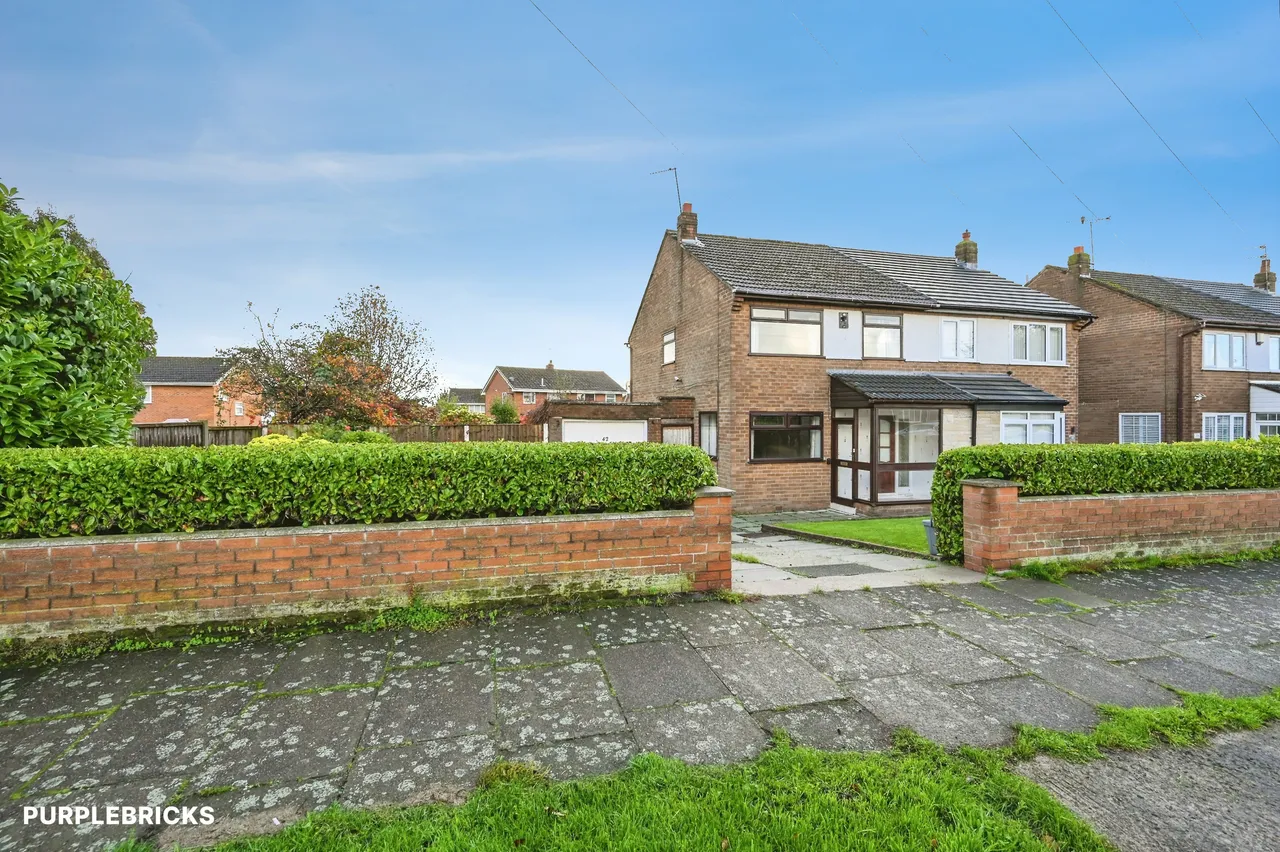 3 bed house for sale, Barrows Green Lane, Widnes, WA8
