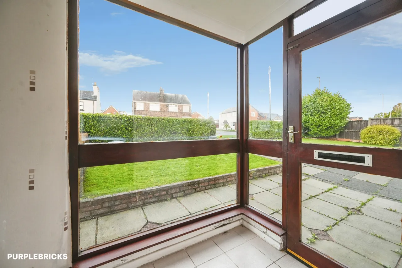 Barrows Green Lane, Widnes, WA8, photo 5