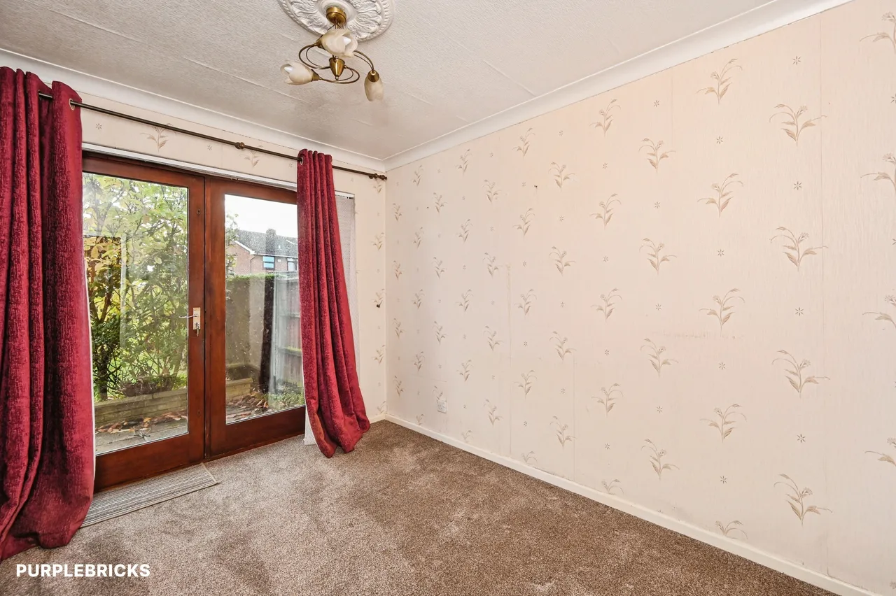 Barrows Green Lane, Widnes, WA8, photo 9