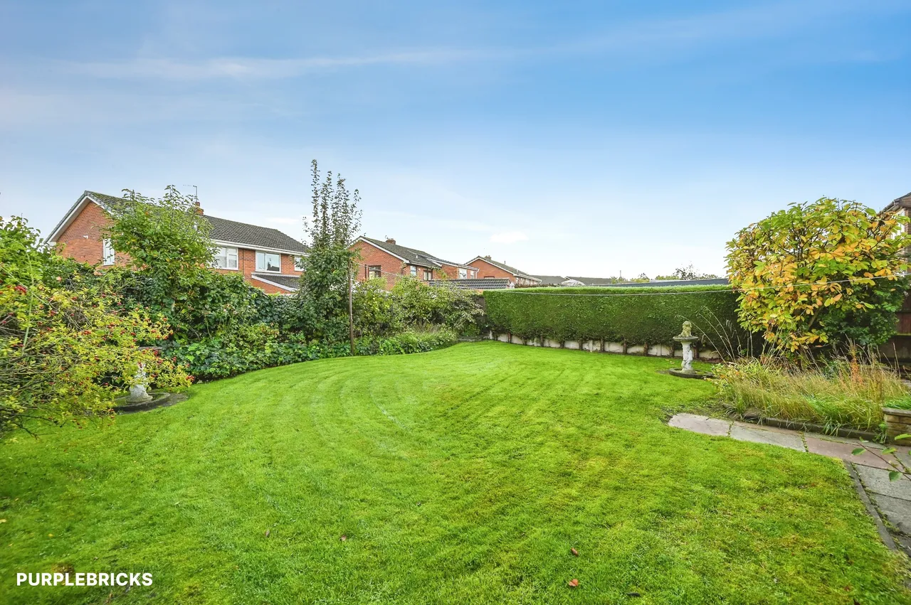 Barrows Green Lane, Widnes, WA8, photo 4
