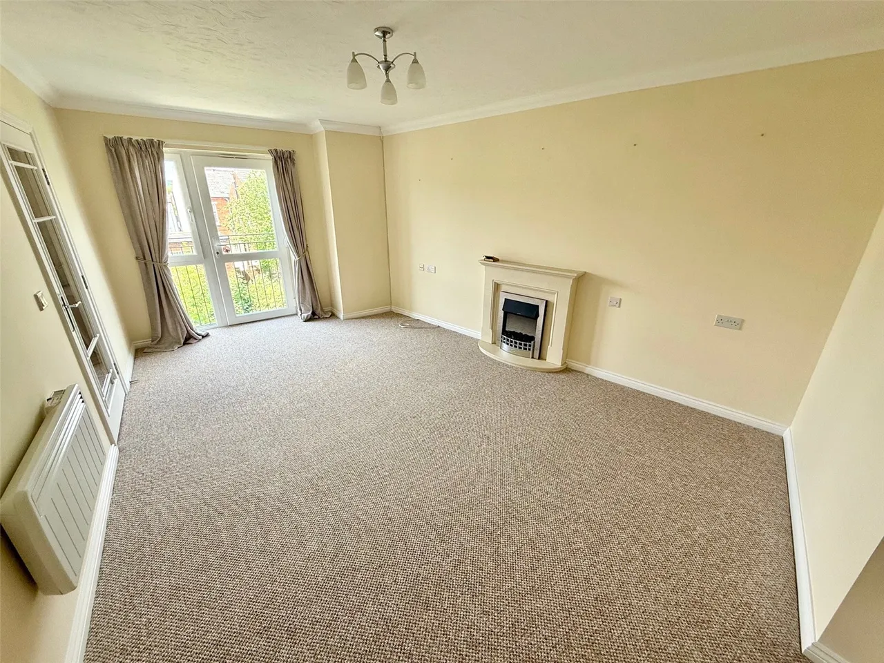Vale Road, Stourport-on-Severn, Worcestershire, DY13 8GB, photo 4