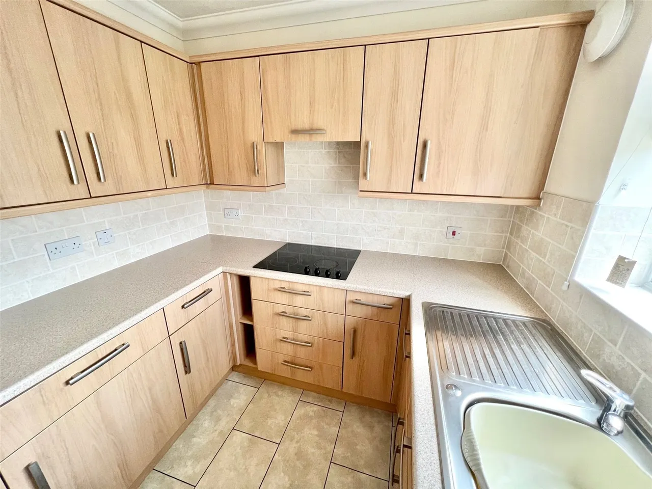 Vale Road, Stourport-on-Severn, Worcestershire, DY13 8GB, photo 13