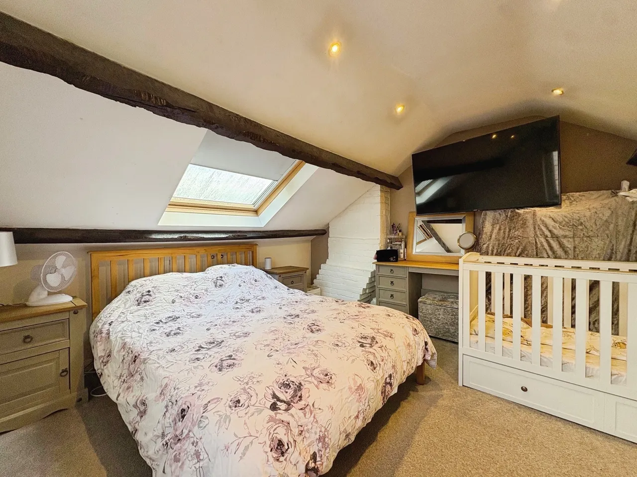Pembury Place, Aldershot, Hampshire, GU12 4PF, photo 11