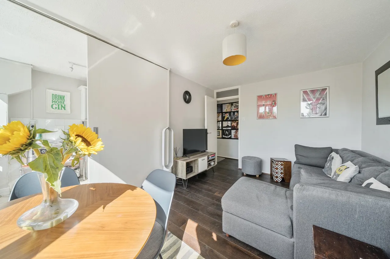 Elam Close, SE5, photo 5