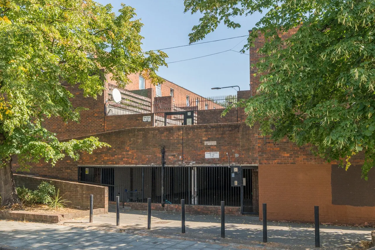 Elam Close, SE5, photo 14