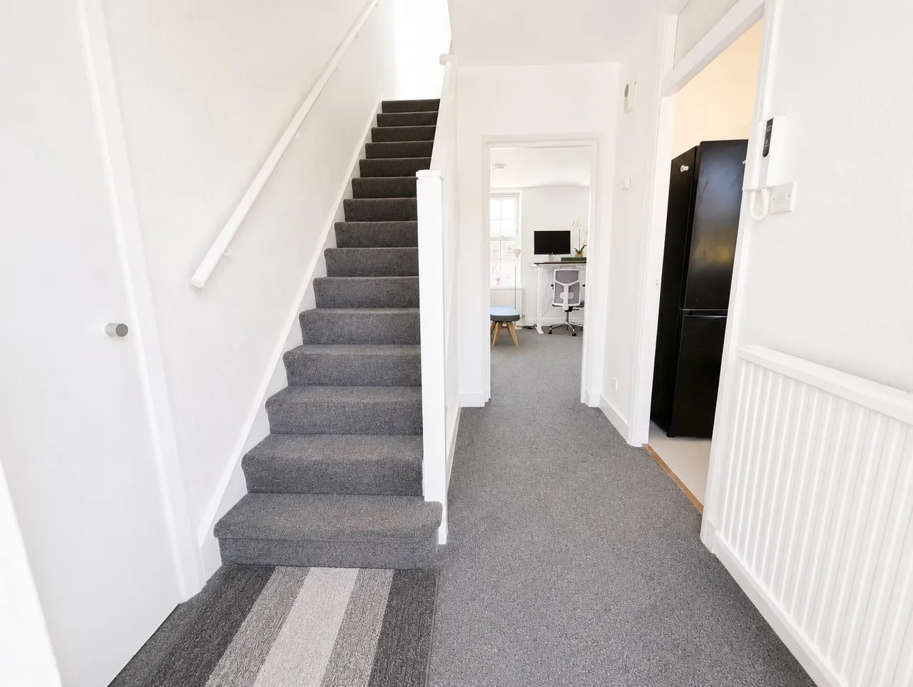 One Bedroom Duplex Flat Redhill Stree, photo 10