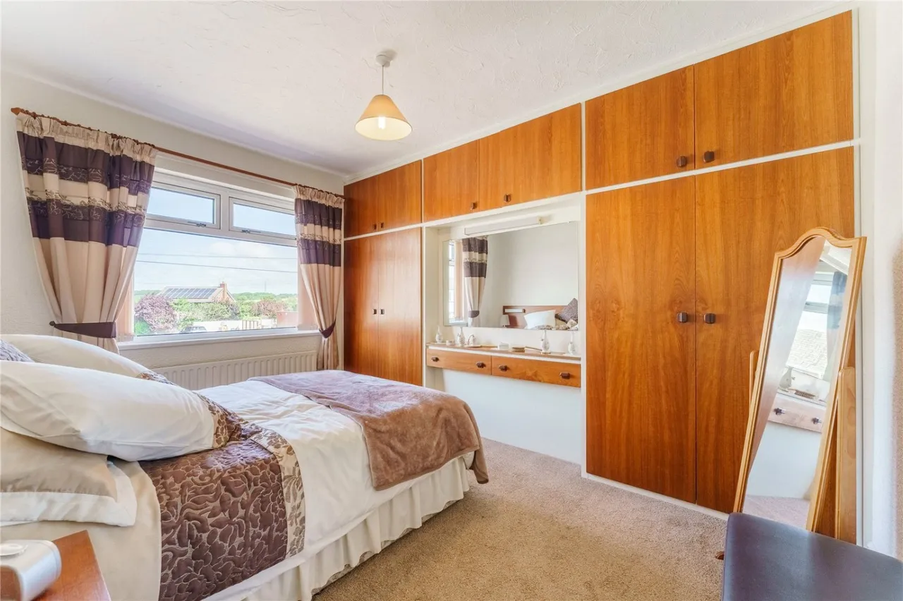 Minsthorpe Lane, South Elmsall, WF9, photo 4