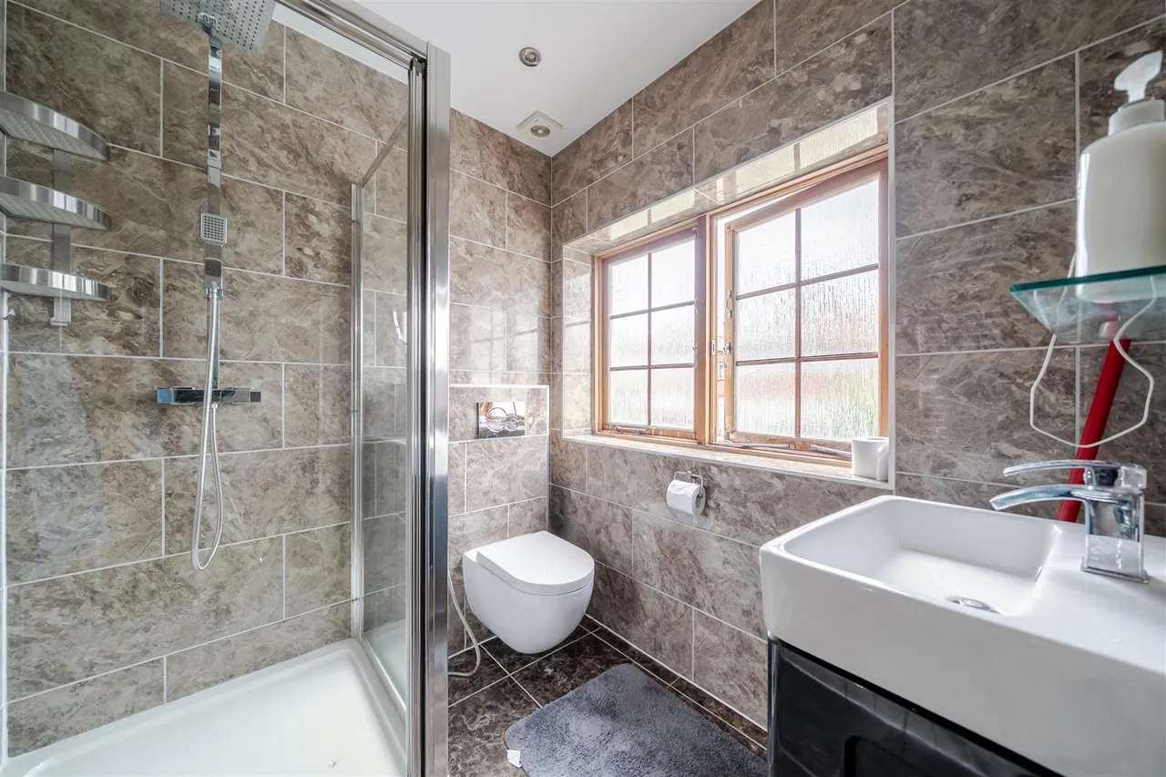 Corringham Road, Wembley Park, photo 14