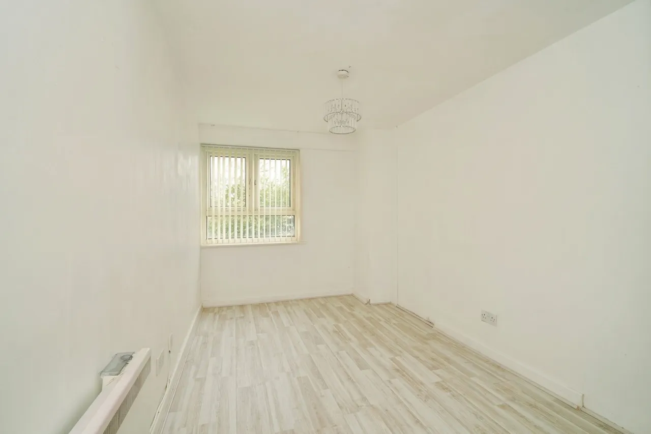 Highclere Avenue, Salford, M7, photo 8
