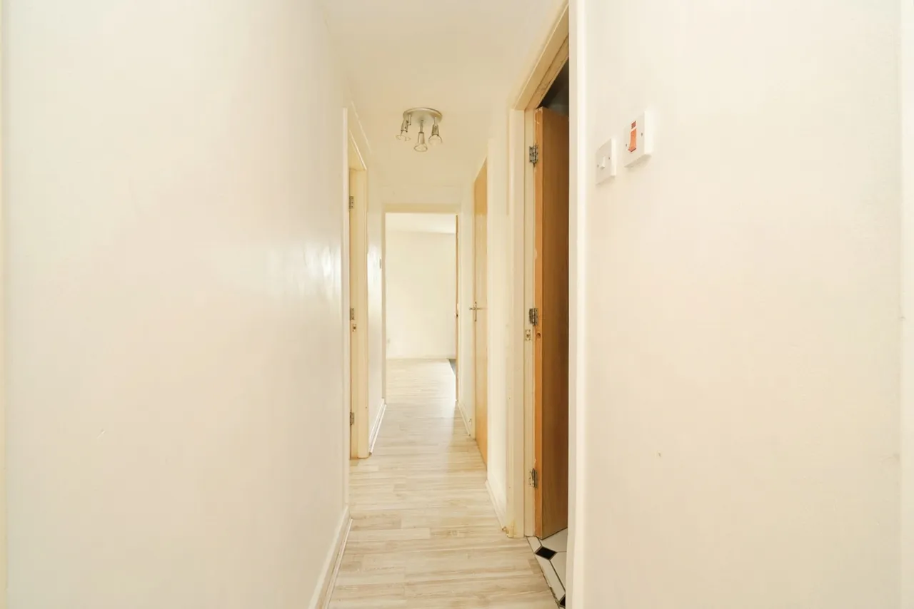 Highclere Avenue, Salford, M7, photo 10