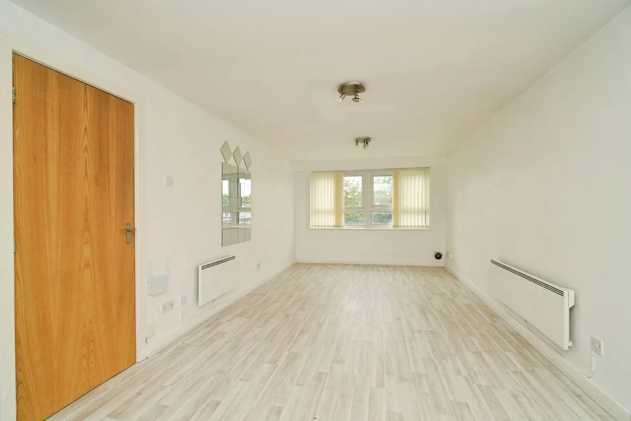 Highclere Avenue, Salford, M7, photo 4