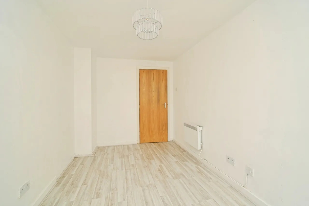 Highclere Avenue, Salford, M7, photo 12