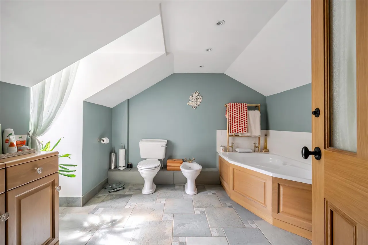 The Gibb, Littleton Drew, SN14, photo 7