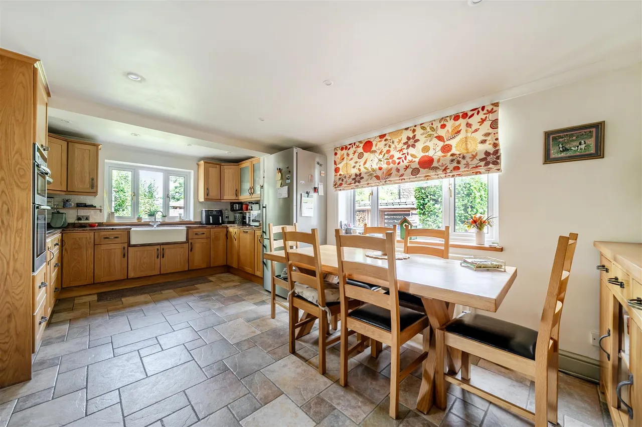 The Gibb, Littleton Drew, SN14, photo 3