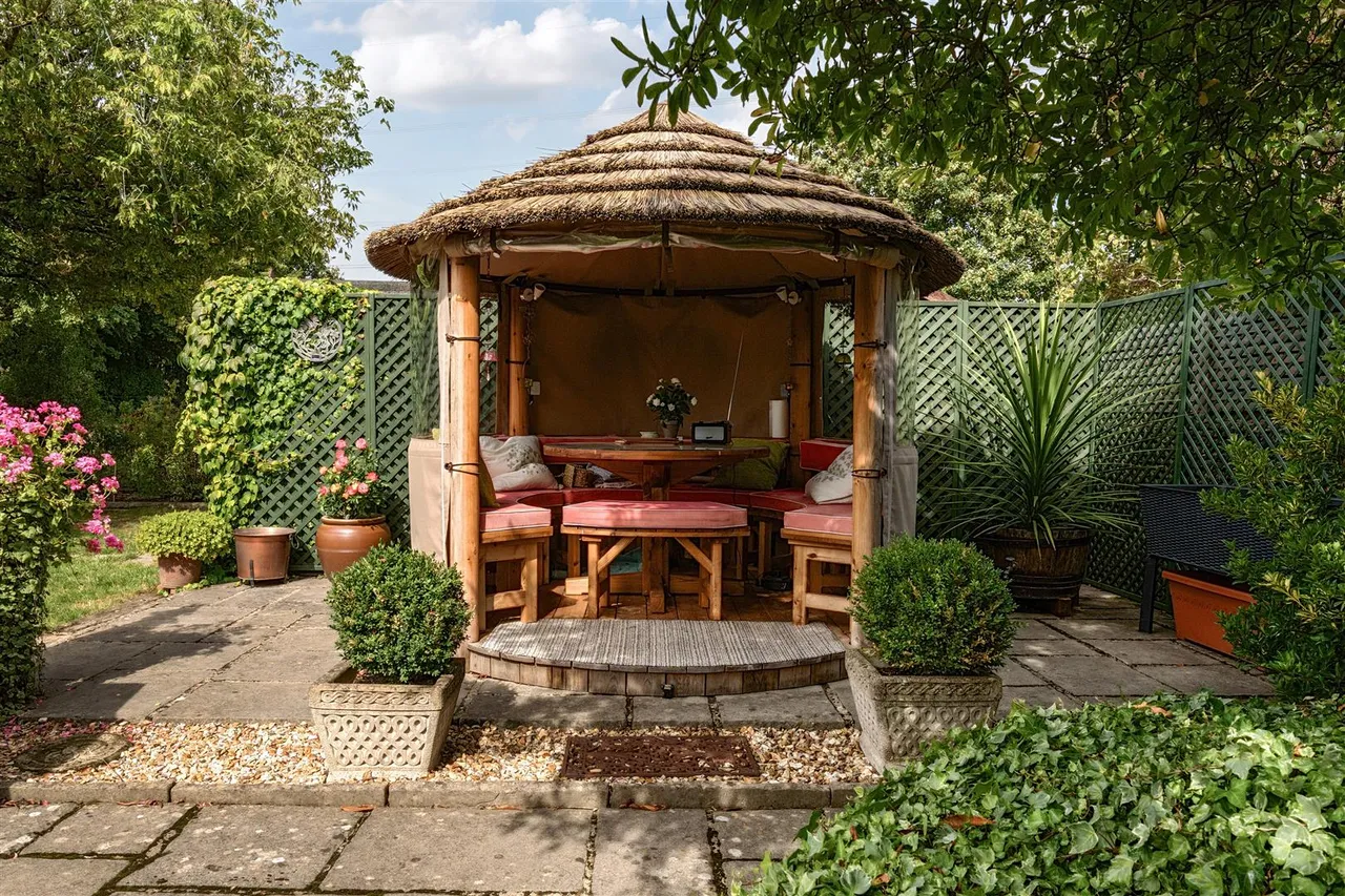 The Gibb, Littleton Drew, SN14, photo 8