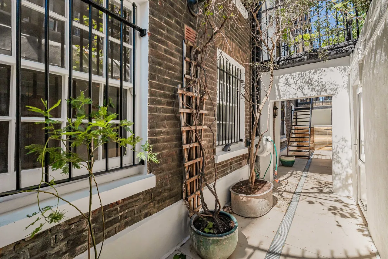 John Street, London, WC1N, photo 6
