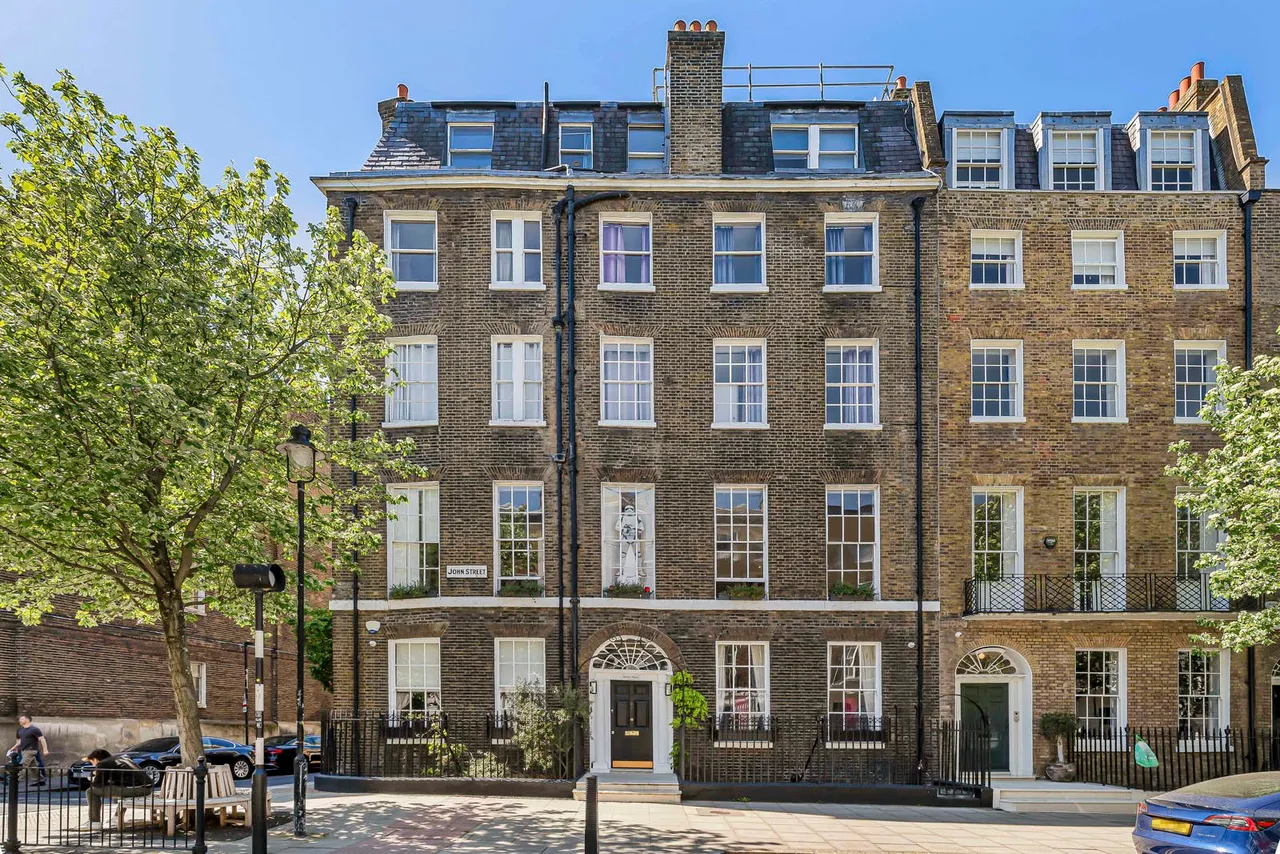 4 bed flat for sale, John Street, London, WC1N