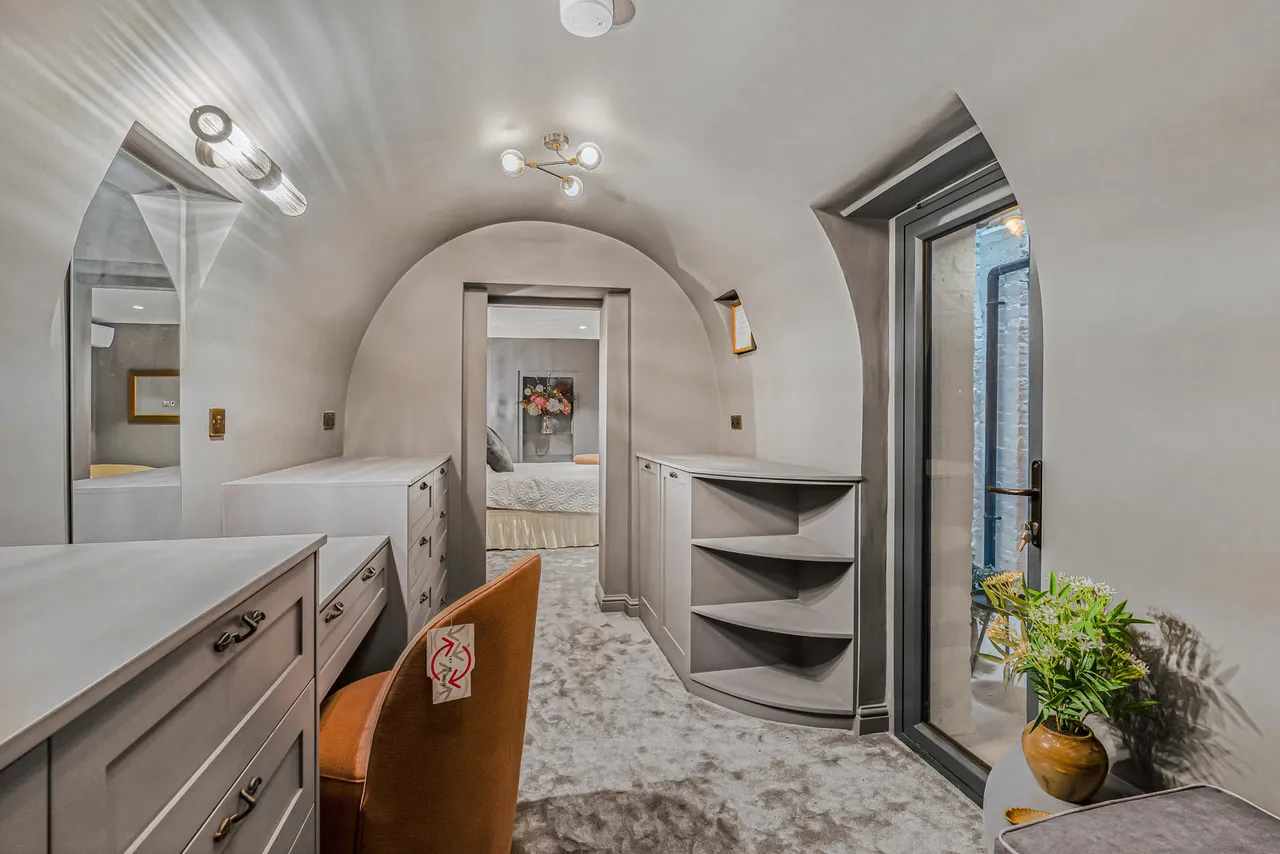 John Street, London, WC1N, photo 12
