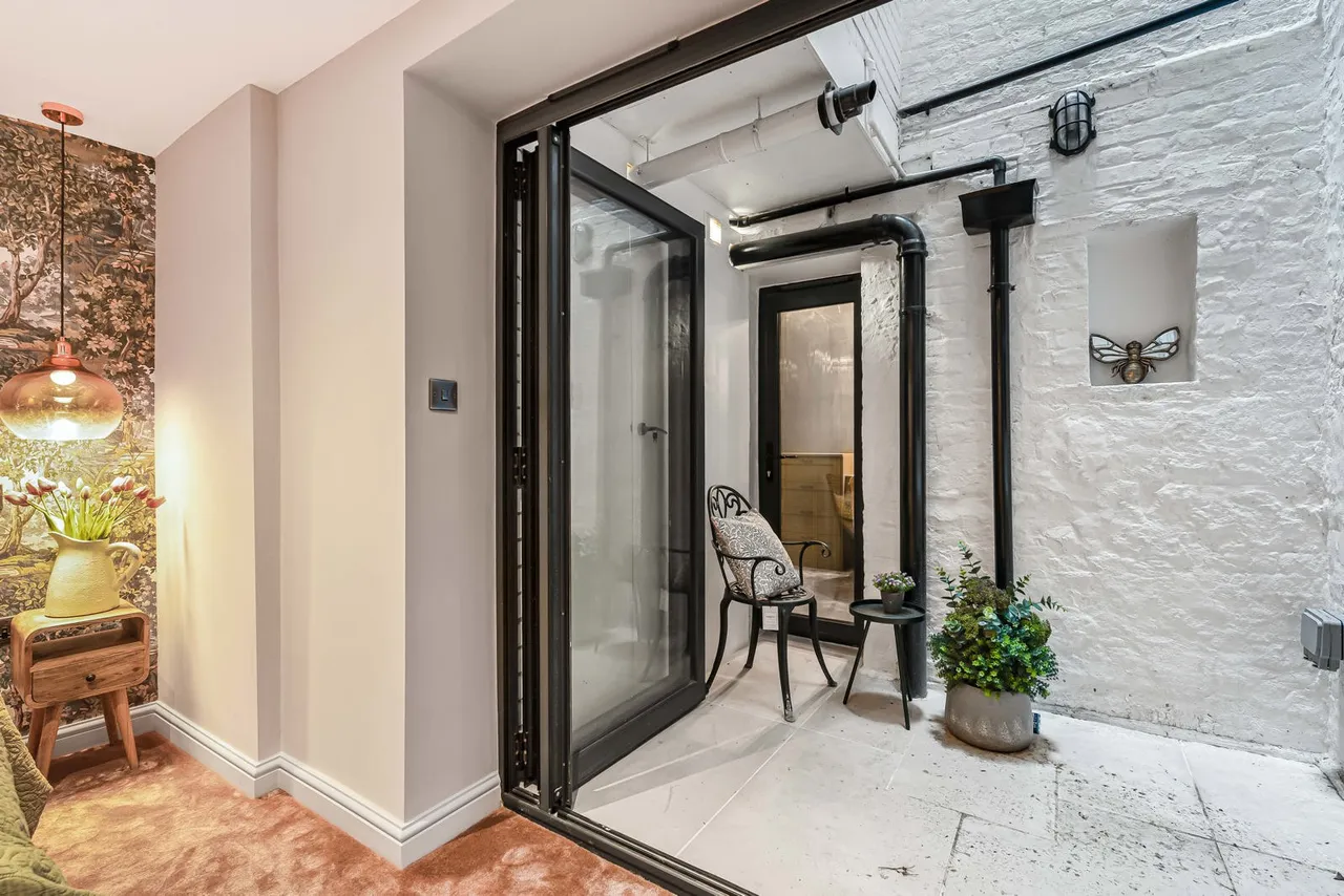 John Street, London, WC1N, photo 30