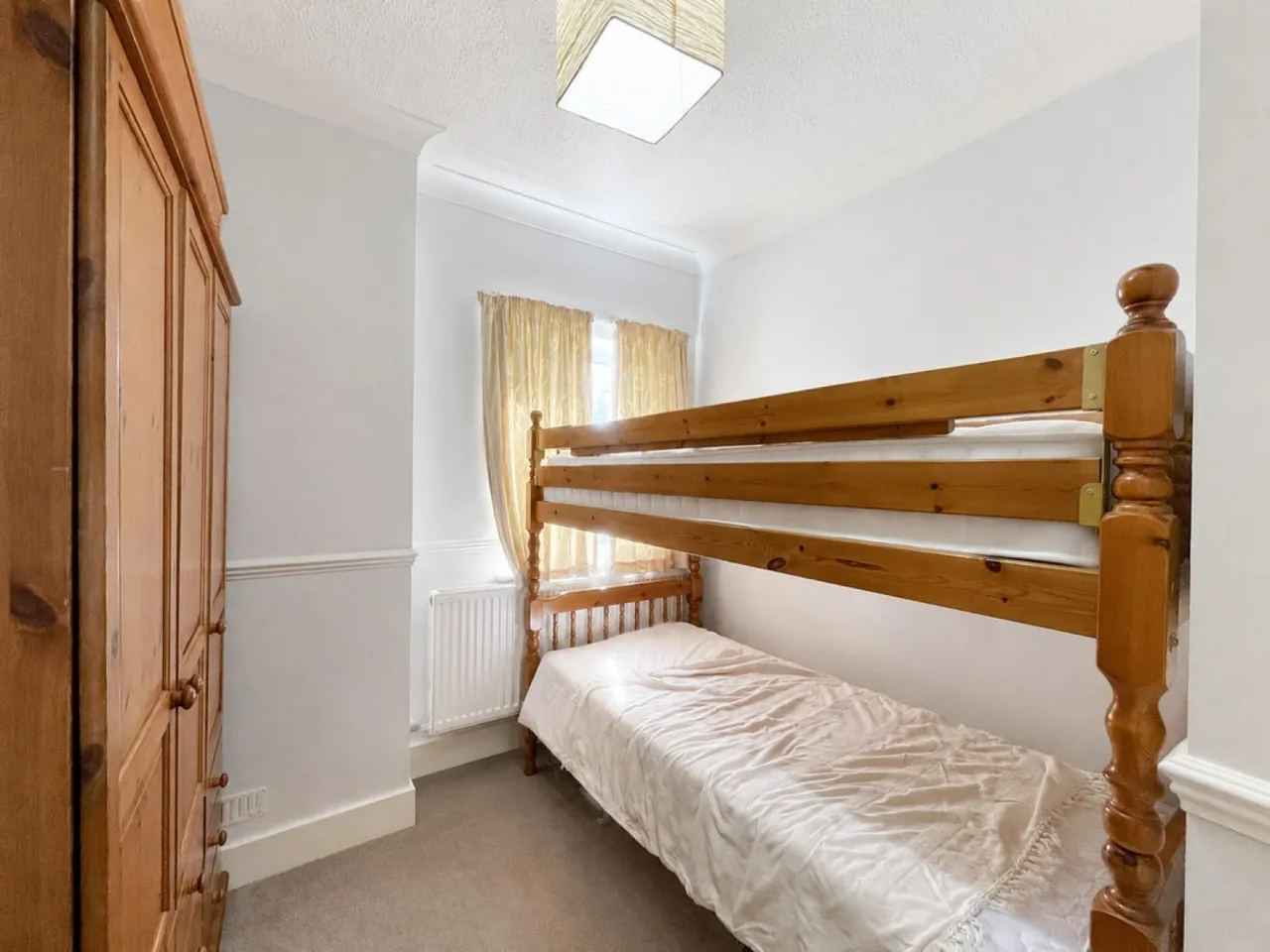 Wakering Avenue, Shoeburyness, SS3, photo 20
