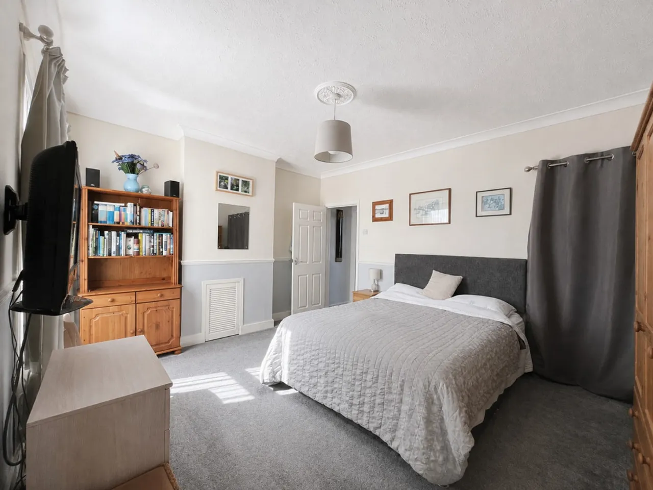 Wakering Avenue, Shoeburyness, SS3, photo 18