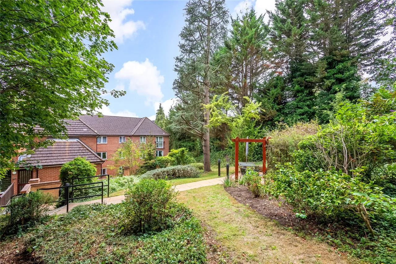 Foxley Lane, Purley, CR8, photo 7