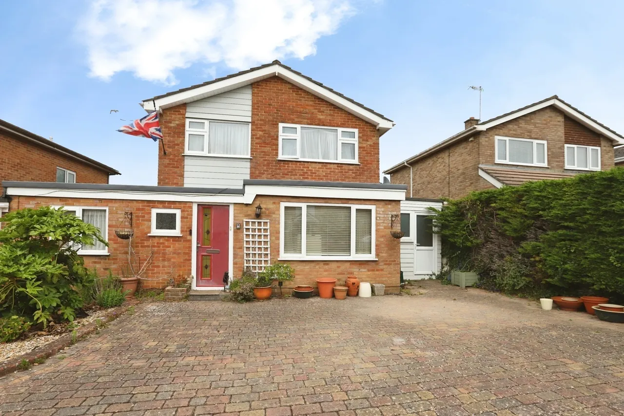 4 bed house for sale, Beamish Road, Poole, BH17