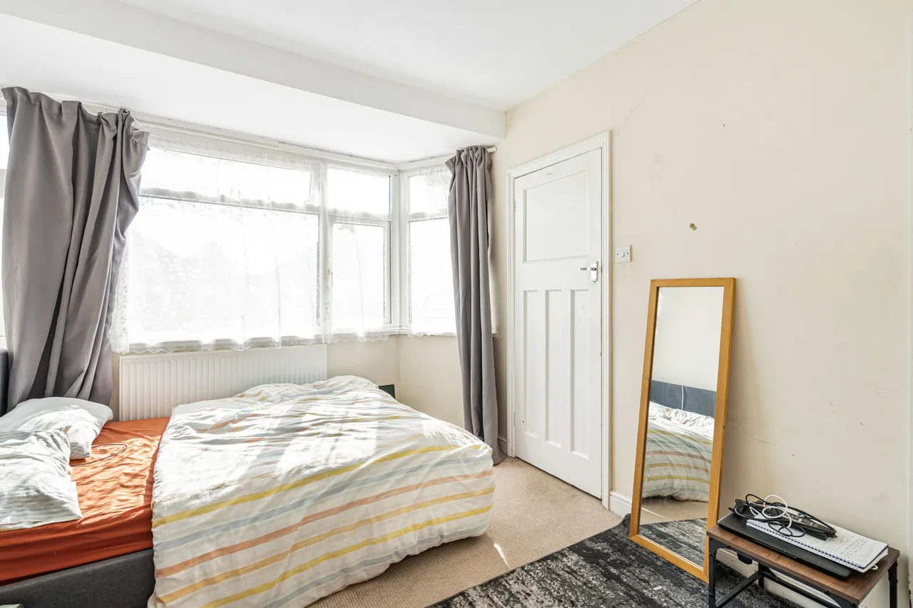 Southcote Avenue, Feltham, TW13, photo 4