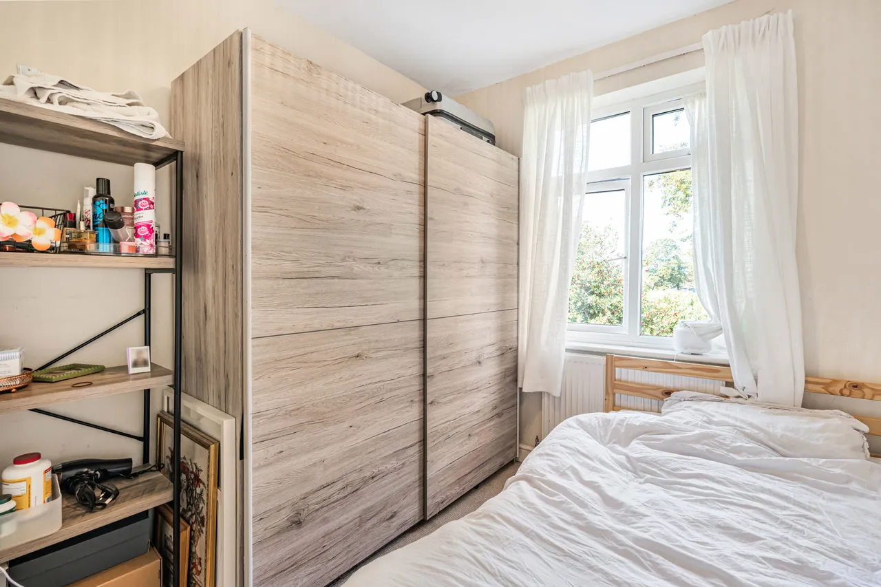 Southcote Avenue, Feltham, TW13, photo 8