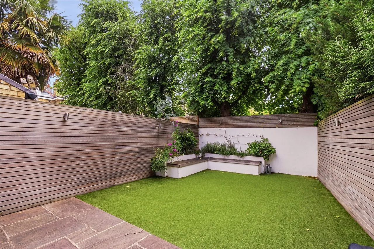 Herndon Road, London, SW18, photo 10