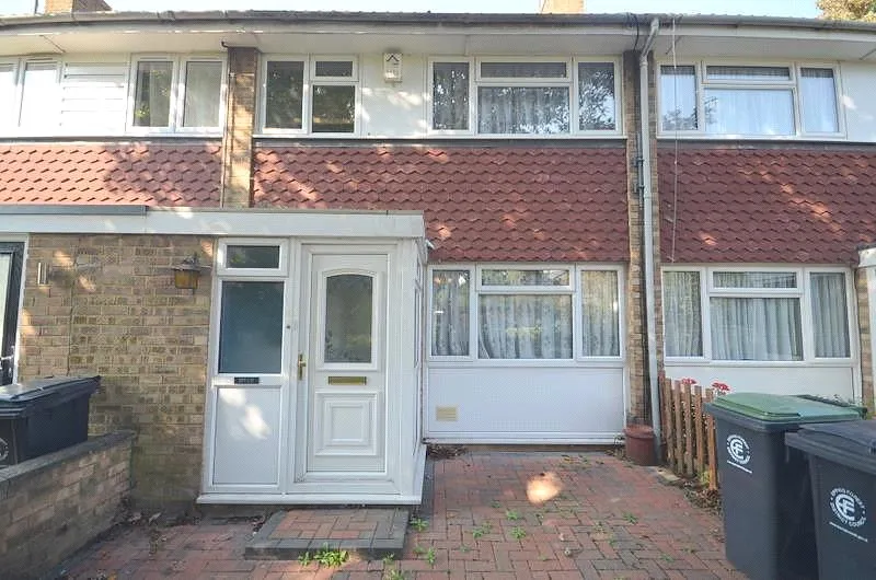 3 bed house to rent, Willow Path, Waltham Abbey, EN9