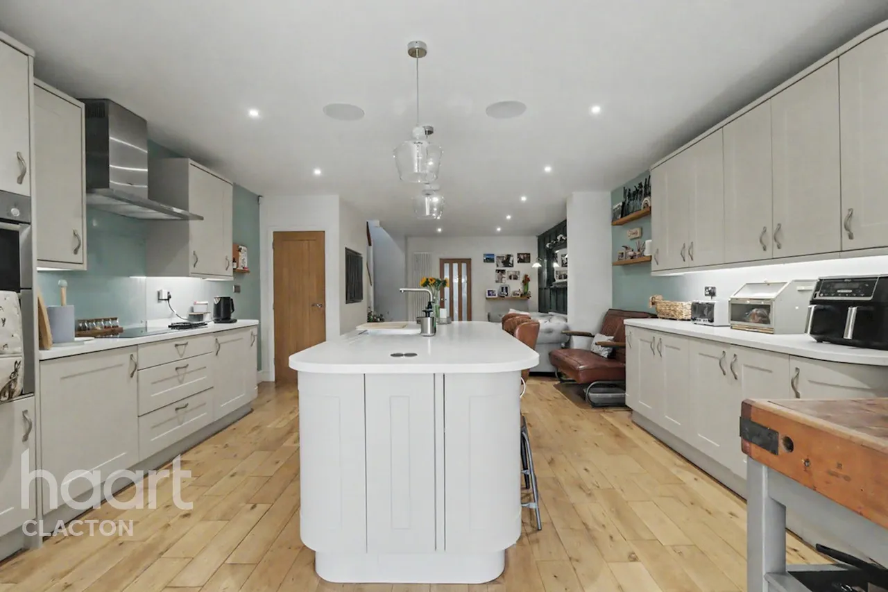Frinton Road, Frinton-On-Sea, CO13, photo 4